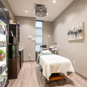 Suite-Leasing-1-5c38c3ec6f587